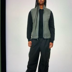 Aritzia Tna Bigfoot Polar Everest Vest
